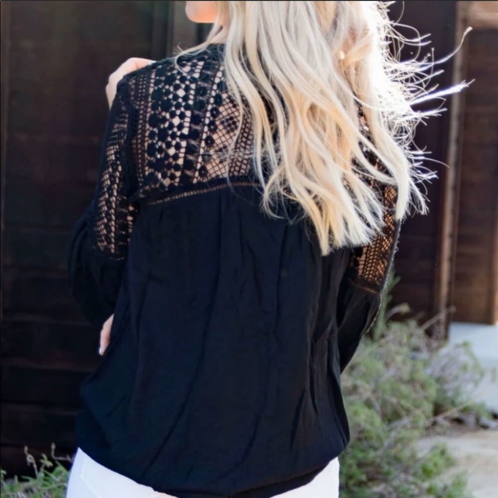 Blisstique lace design bell sleeve shirt