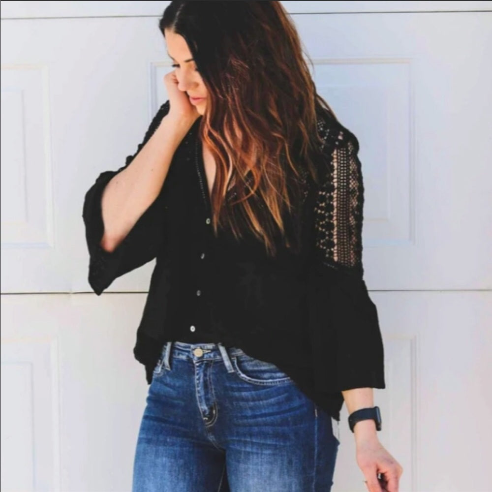 Blisstique lace design bell sleeve shirt