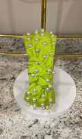000128 Green knotted headband with pearls